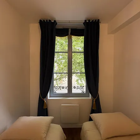 La Cour Des Murmures - Logis D'exception - Daire