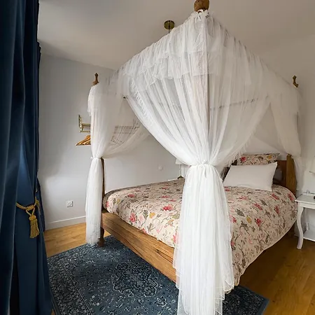 La Cour Des Murmures - Logis D'exception - Daire