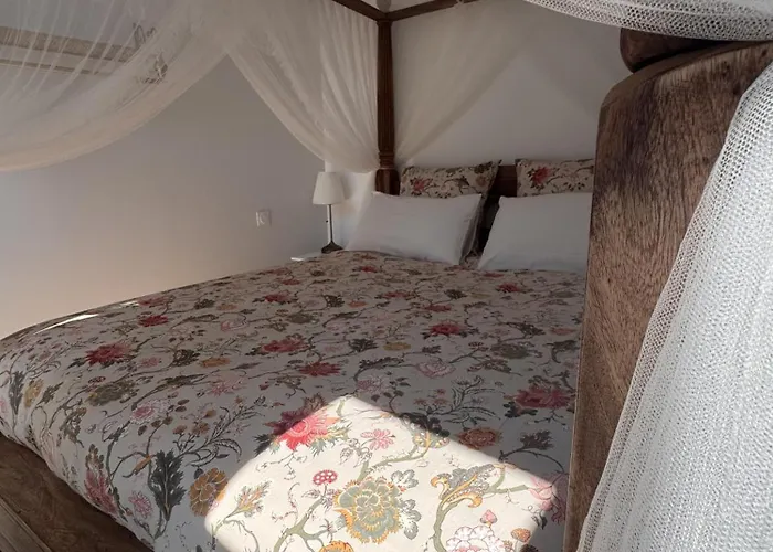 La Cour Des Murmures - Logis D'exception - Daire Troyes