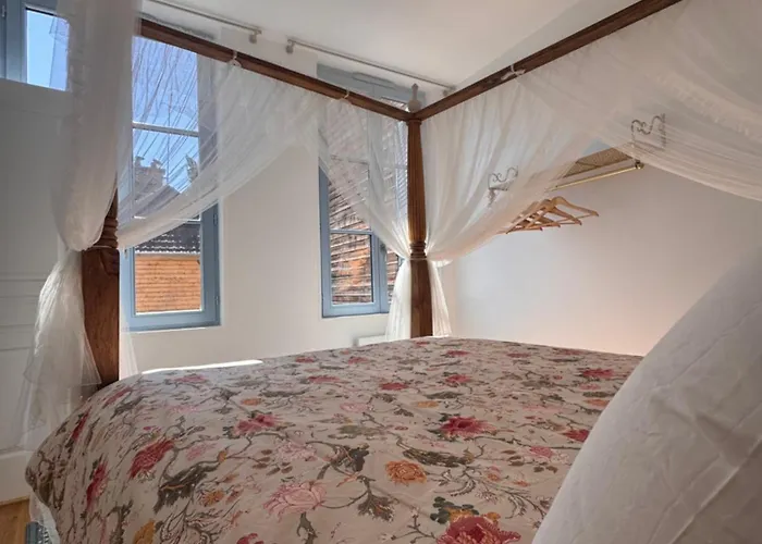 La Cour Des Murmures - Logis D'exception - *